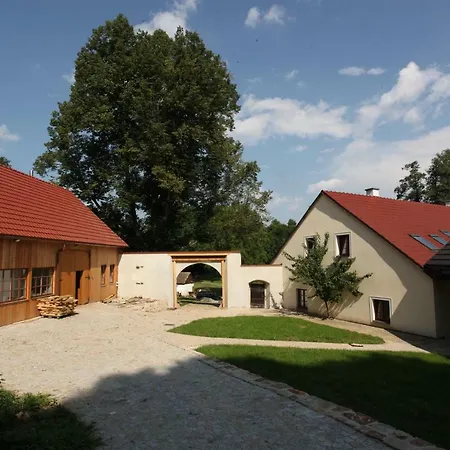 Mlyn Guest house Trestice